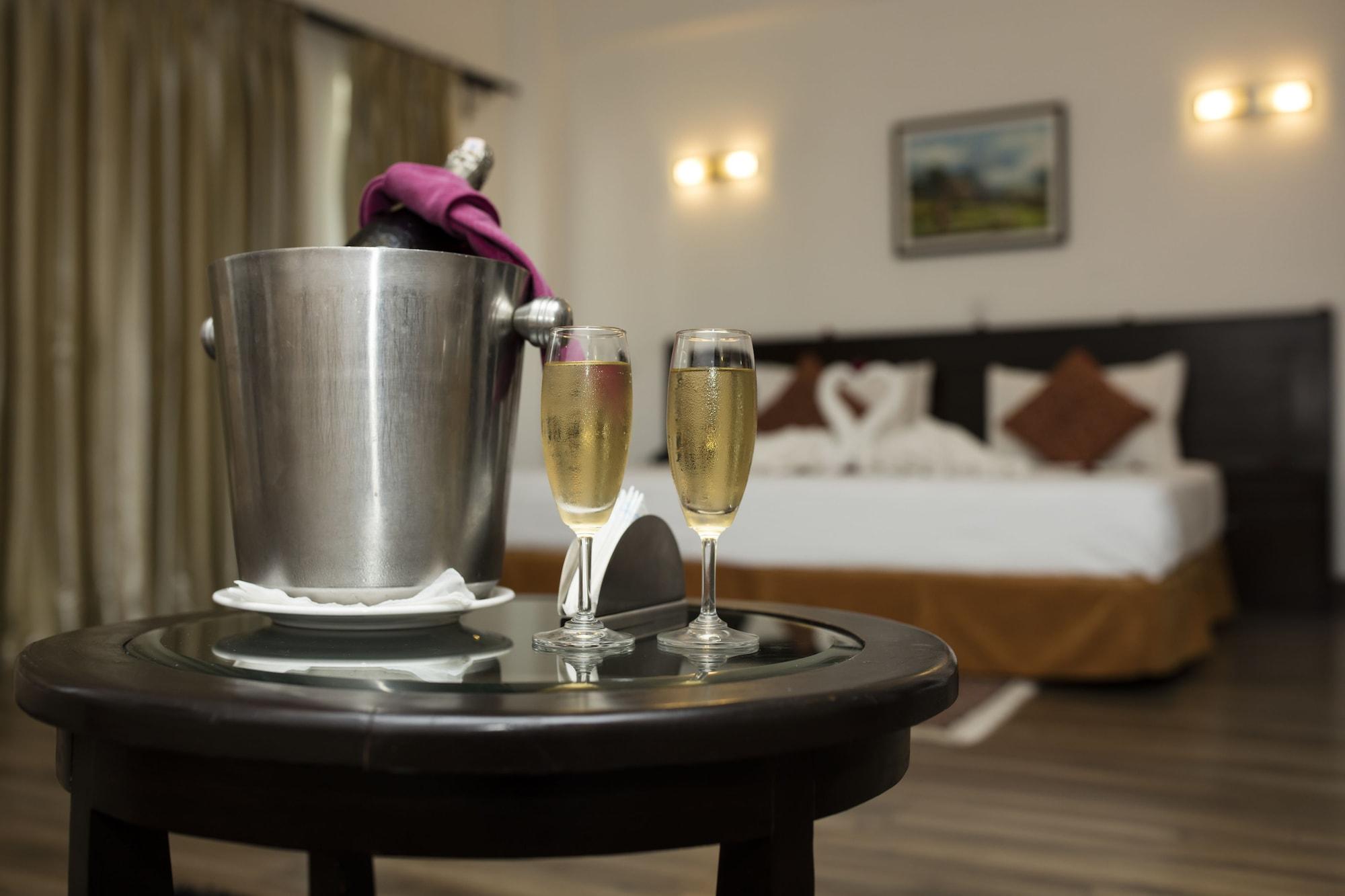 วอเตอร์ฟรอนต์ รีสอร์ต บาย เคจีเอช กรุ๊ป Hotel โพคารา ภายนอก รูปภาพ