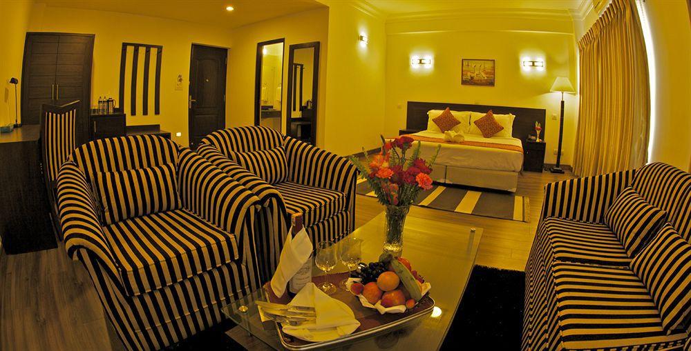วอเตอร์ฟรอนต์ รีสอร์ต บาย เคจีเอช กรุ๊ป Hotel โพคารา ภายนอก รูปภาพ