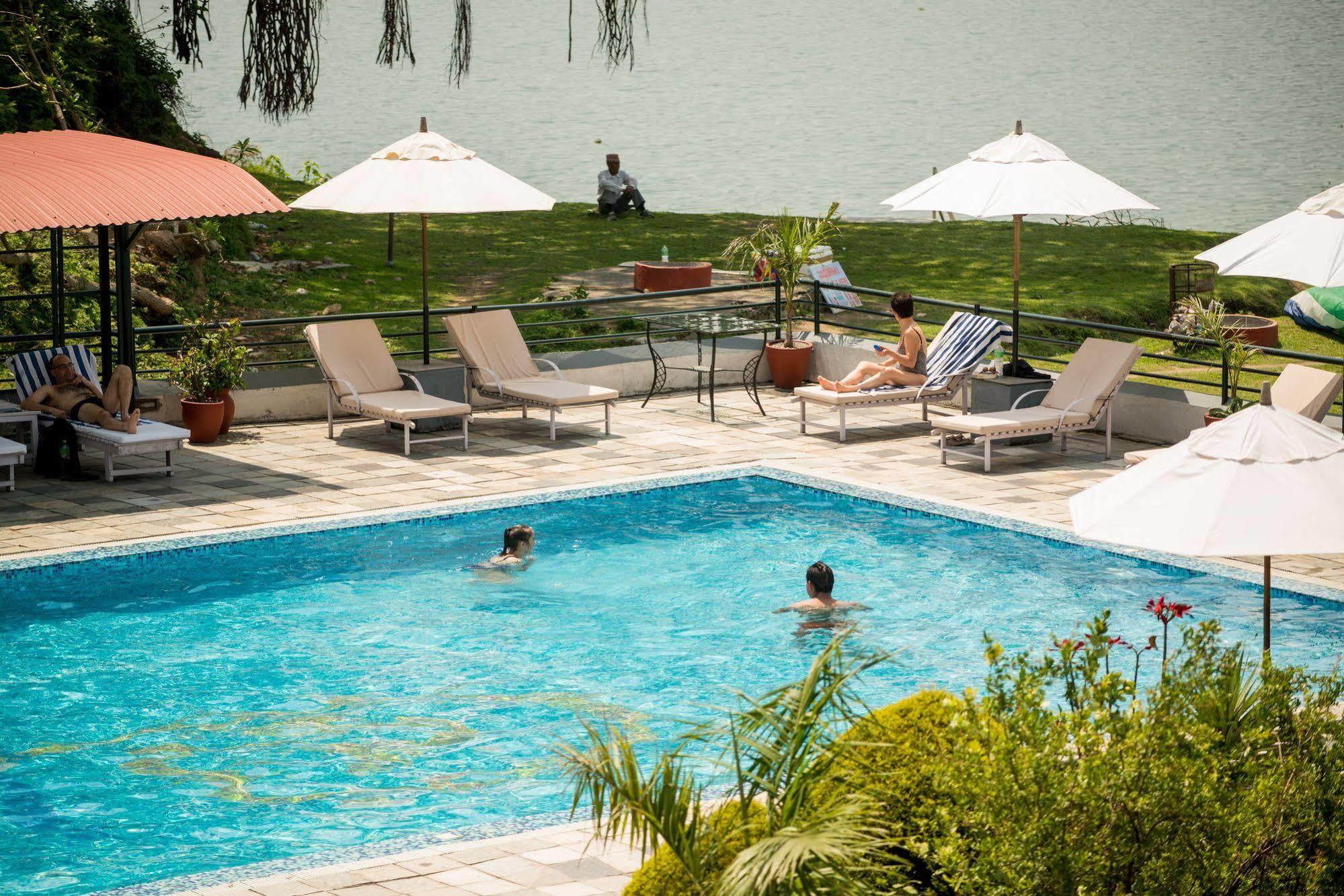 วอเตอร์ฟรอนต์ รีสอร์ต บาย เคจีเอช กรุ๊ป Hotel โพคารา ภายนอก รูปภาพ